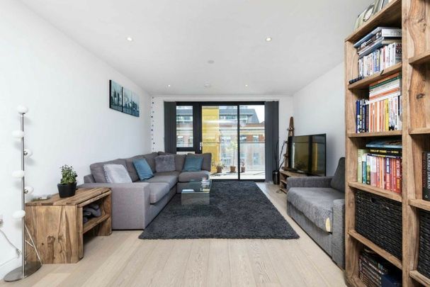 Commercial Street, Spitalfields, E1 - Photo 1