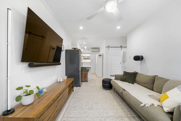 SHORT TERM ACCOMMODATION 3 MONTHS - FULLY FURNISHED - UTILITIES INCLUDED - Photo 1