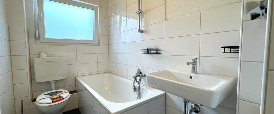 Wohnen in der Gartenstadt Welheim: Lichtdurchflutete 2,5 Zimmerwohnung mit Balkon ab sofort frei - Foto 1