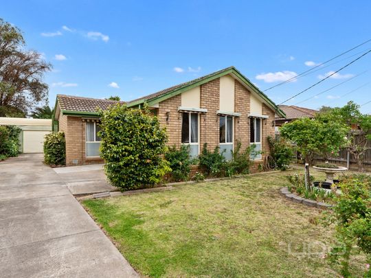 26 Clowes Street, Melton South - Photo 1