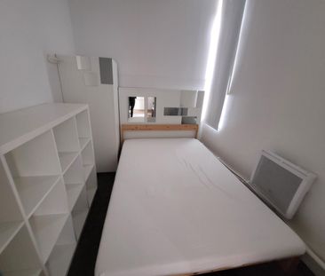Location Appartement 1 pièce 28m² LILLE 59000 - Photo 4