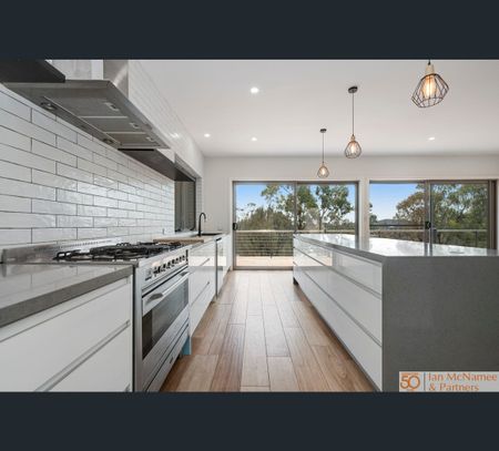 31 Aspen Rise, Jerrabomberra, NSW 2619 - Photo 5