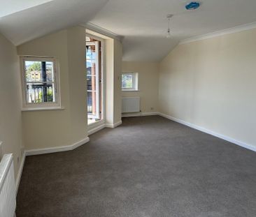 2 Bed Flat - Photo 5