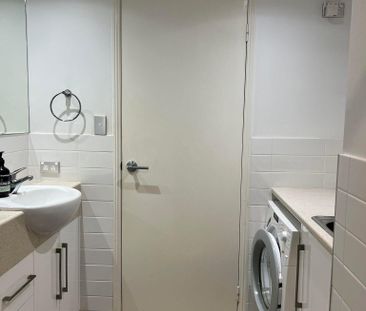 2/13 Fortitude Street, Auchenflower - Photo 6