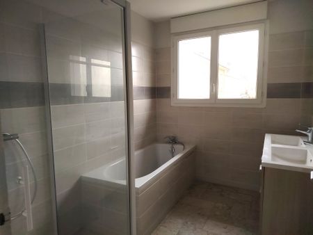 Location Maison 5 pièces 128m² MOISSAC 82200 - Photo 5