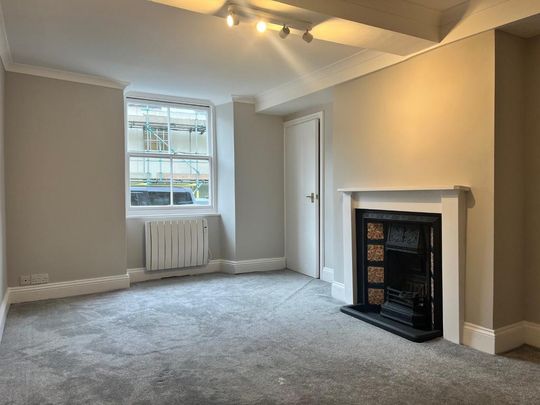1 bedroom ground floor flat to rent - Photo 1