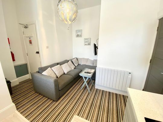 2 bedroom flat to rent - Photo 1