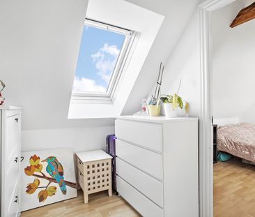 <b>Charmerende 2-værelses i to plan med synlige bjælker og fælles g... - Photo 5