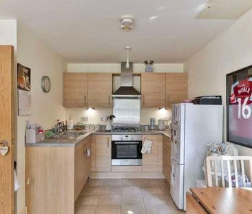 Dalmeny Way, Epsom, KT18 - Photo 3