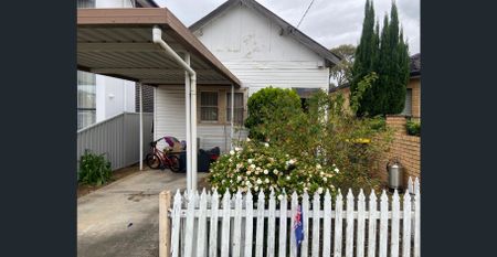 IDEAL LIFESTYLE LIVING! - Photo 5