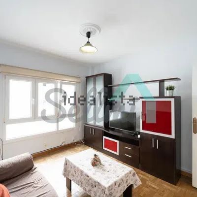 Alquiler de piso en Calle Eduardo Martínez Torner - Photo 1