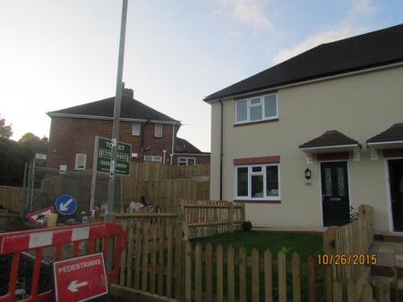 2 bedroom semi-detached house to rent - Photo 5