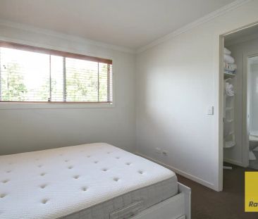 “Townhouse - Aircon - Courtyard” - Photo 4