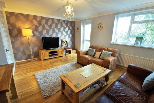 3 bedroom terraced house to rent - Photo 1