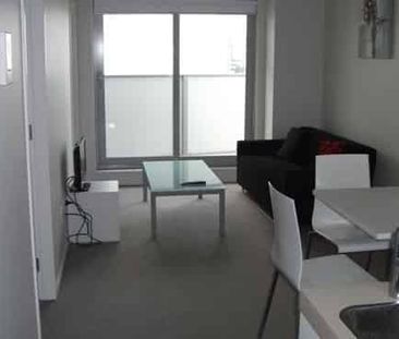 NEWLY FURNISHED 2 BEDROOM APARTMENT - Photo 1