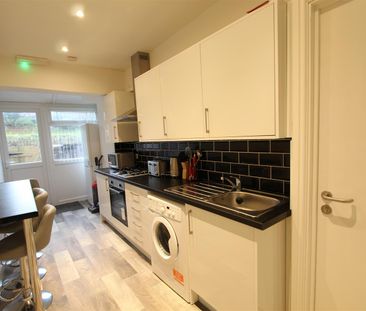 1 bed house share to rent in Every Street, Burnley, BB11 - Photo 1