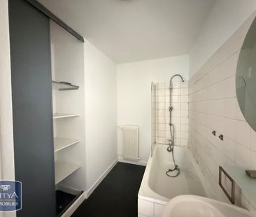Location Appartement 3 pièces 80m² ST ETIENNE 42000 - Photo 3
