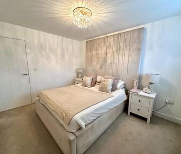 2 bedroom end of terrace house to rent - Photo 3