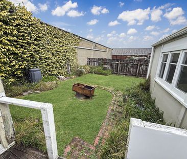 15 Bush Grove, Trentham - Photo 4