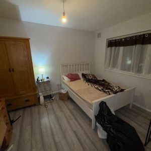 2 Bed Flat, Morena Street, SE6 - Photo 2