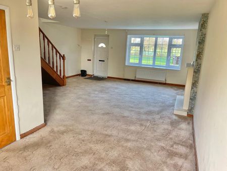 2 bedroom terraced house to rent - Photo 3