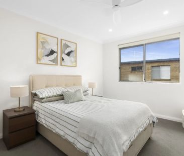 Light-Filled Apartment in Premium Lifestyle Location - Photo 4