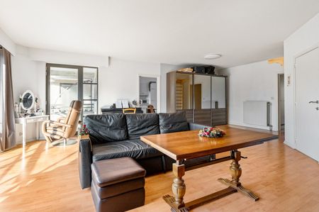 Verzorgd ruim appartement op toplocatie in Brasschaat - Photo 2