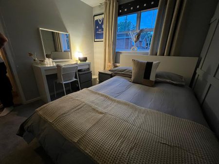 3 bedroom link detached house to rent - Photo 4