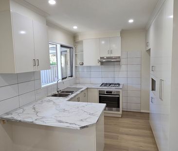 Four bedroom house - Photo 2