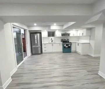 18 Malthouse Crescent #Basement - Photo 3