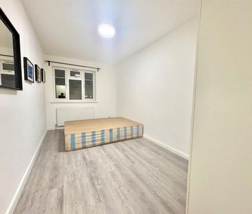 Fortess Road, London - Photo 2