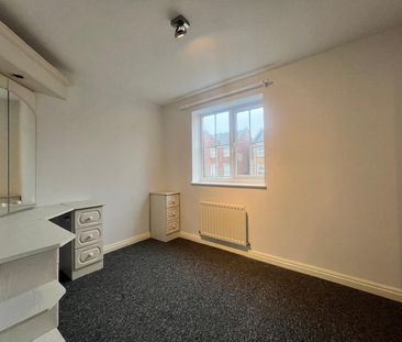 3 bedroom apartment to rent - Photo 2