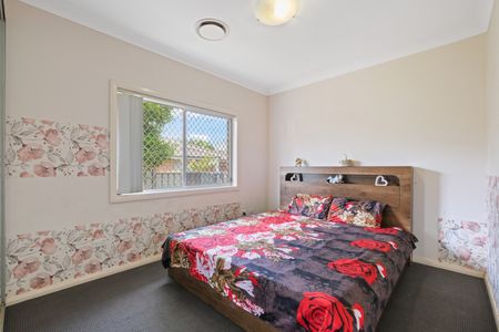 2/181 Targo Road, Girraween NSW 2145 - Townhouse For Rent | Domain - Photo 4