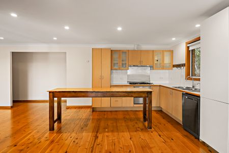 35a King Street, Manly Vale NSW 2093 - House For Rent | Domain - Photo 3