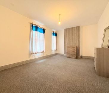 2 bedroom property to rent - Photo 3