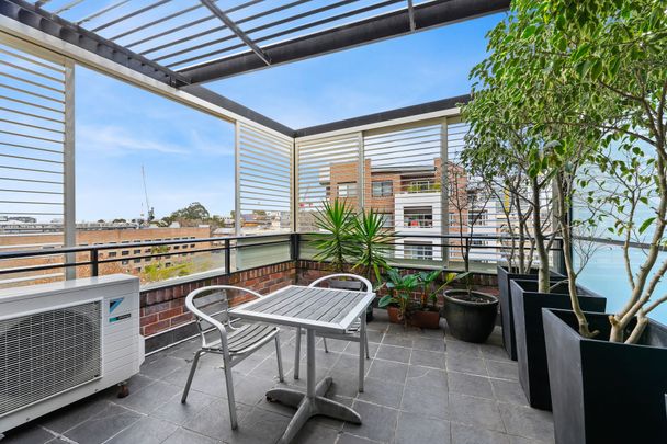 D801/24-26 Point Street, Pyrmont - Photo 1