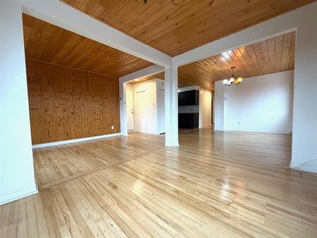 2100 Rue Jean Talon E. - Photo 3