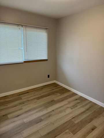 Brookview Estates – 2 bedroom townhouse - Photo 3