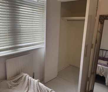 1 Bed Terraced House, Elgin Avenue, W12 - Photo 3
