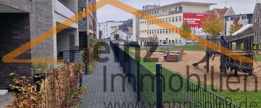 Charmante Balkonwohnung im Stadtzentrum von Bergisch Gladbach !!! - Photo 1