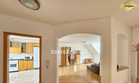PRENÁJOM 4 izbového bytu v podkroví - centrum PIEŠŤANY - Photo 3