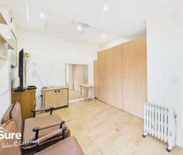 Studio to rent - Photo 4