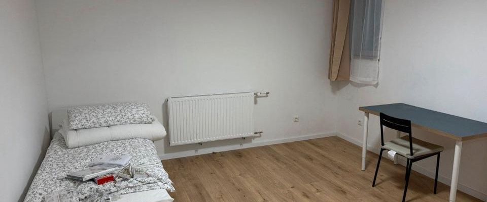 WG-Zimmer in frisch sanierter Souterrainwohnung in Berlin-Kladow - Photo 1