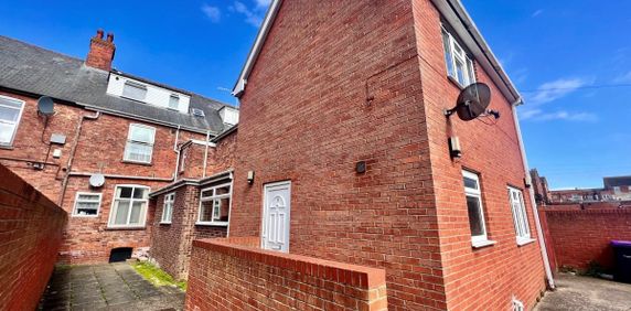 SCARBROUGH AVENUE - Photo 2