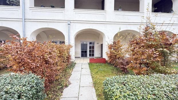 Residieren im Schloss! Haus 2 Top 9! - Photo 1