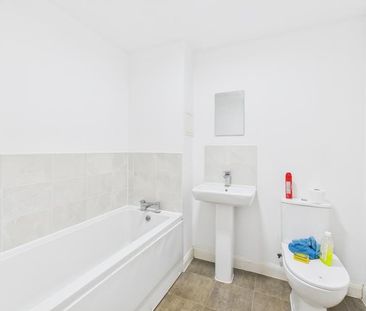 Minett Road, Yate, Bristol - Photo 6