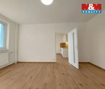 Pronájem bytu 1+1, 36 m - Photo 1