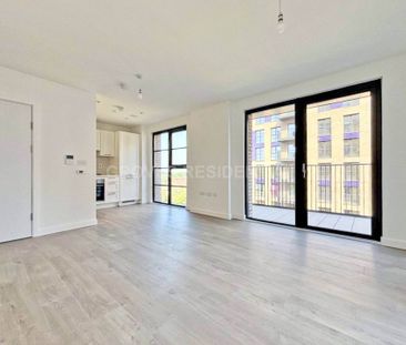 Price £1,900 pcm - Available Now - Unfurnished - Photo 3