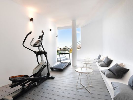 Luxury Villa for rent in Marbella, Andalusia - Photo 1