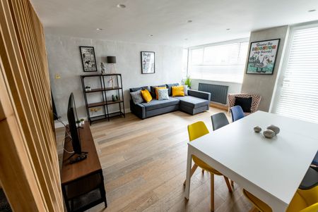 2 bedroom apartment to rent Brighton Square, Brighton, East Sussex, BN1 - Photo 2
